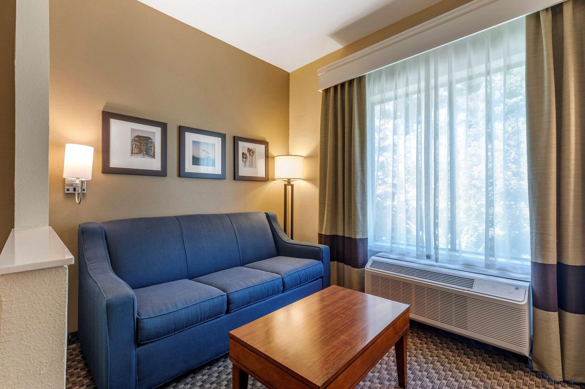 Comfort Suites Лафкин Экстерьер фото