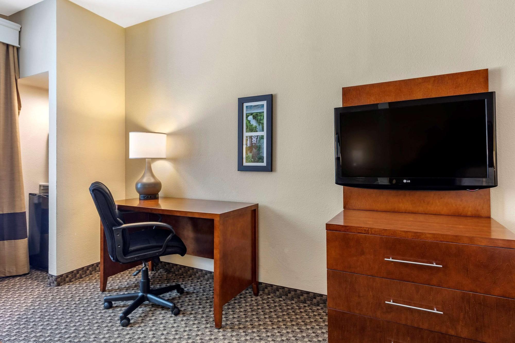 Comfort Suites Лафкин Экстерьер фото