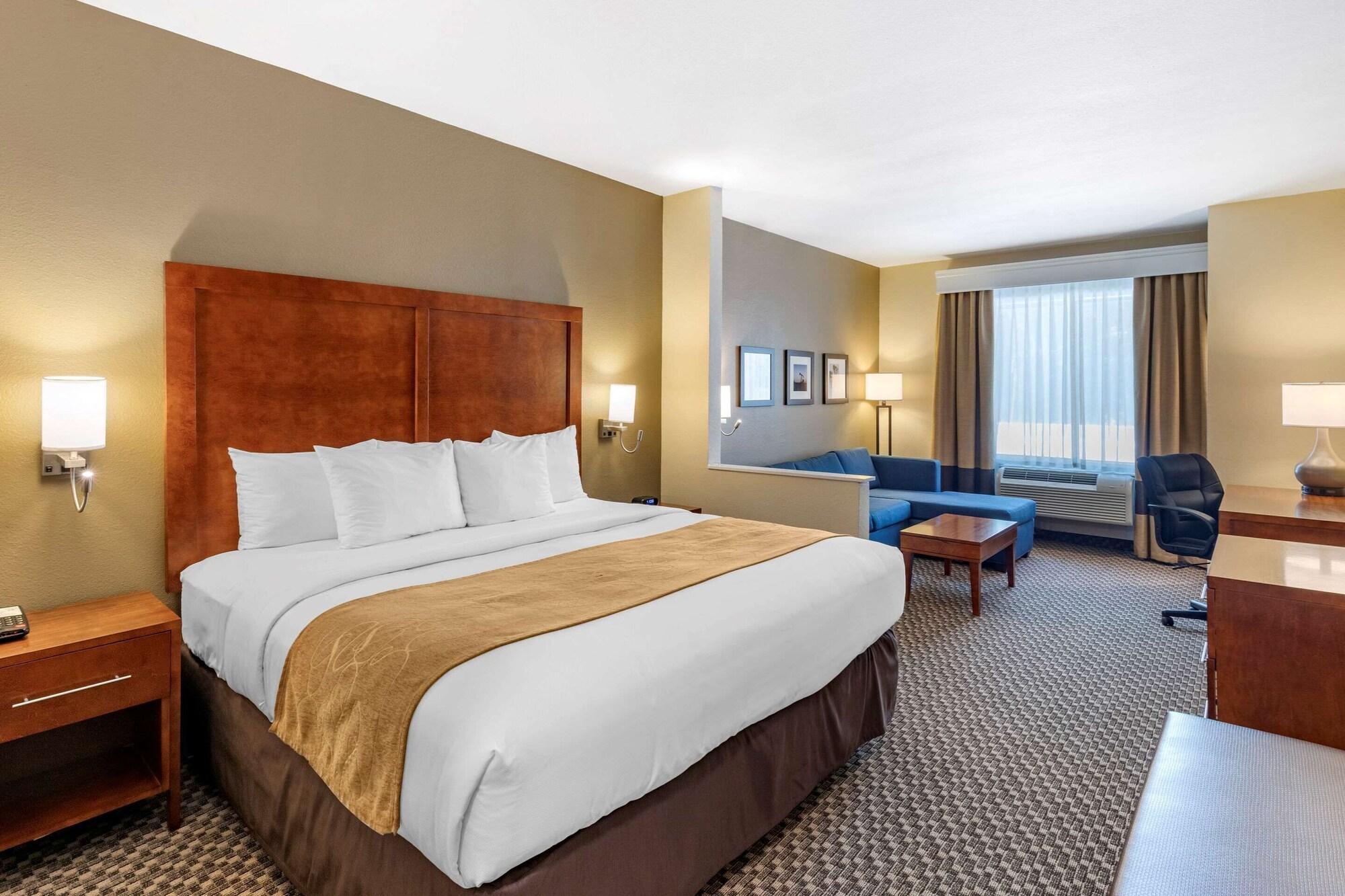 Comfort Suites Лафкин Экстерьер фото