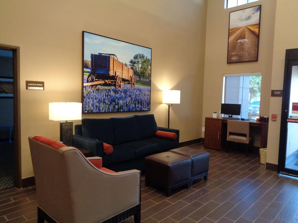 Comfort Suites Лафкин Экстерьер фото