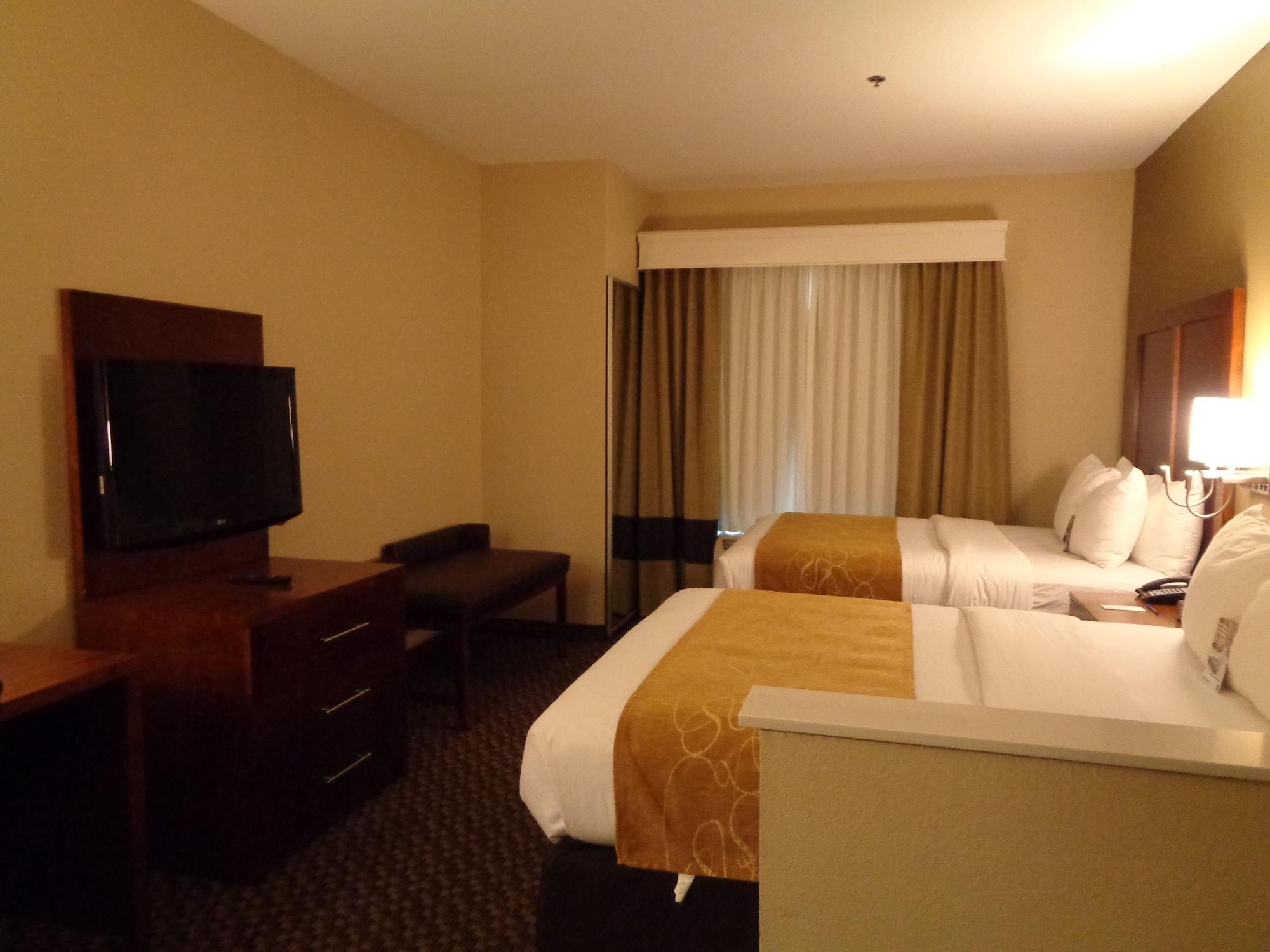 Comfort Suites Лафкин Экстерьер фото