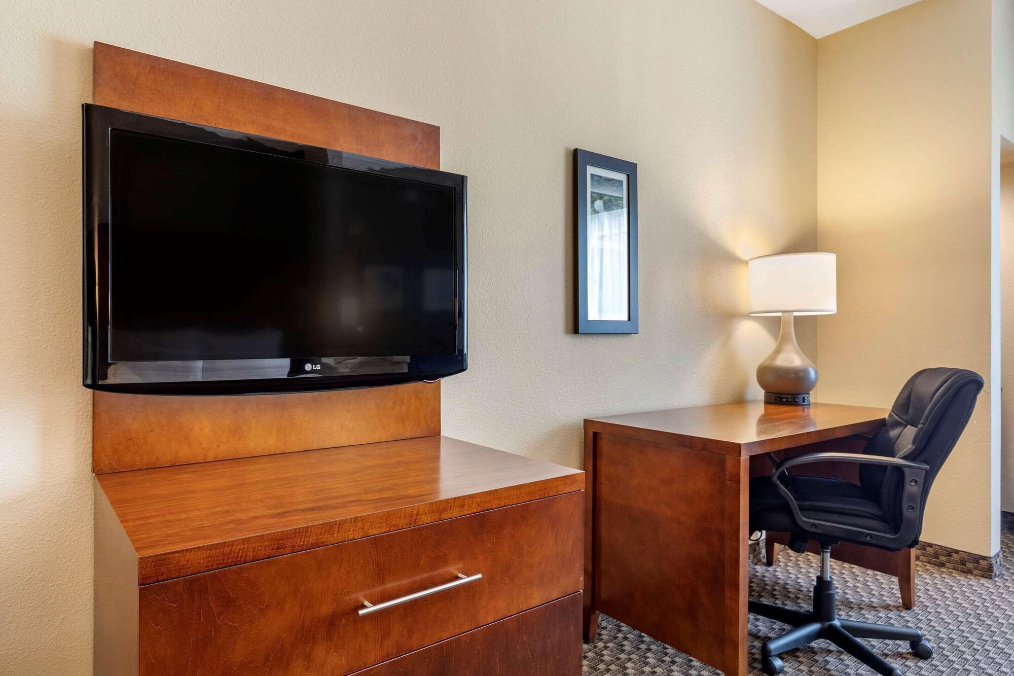 Comfort Suites Лафкин Экстерьер фото