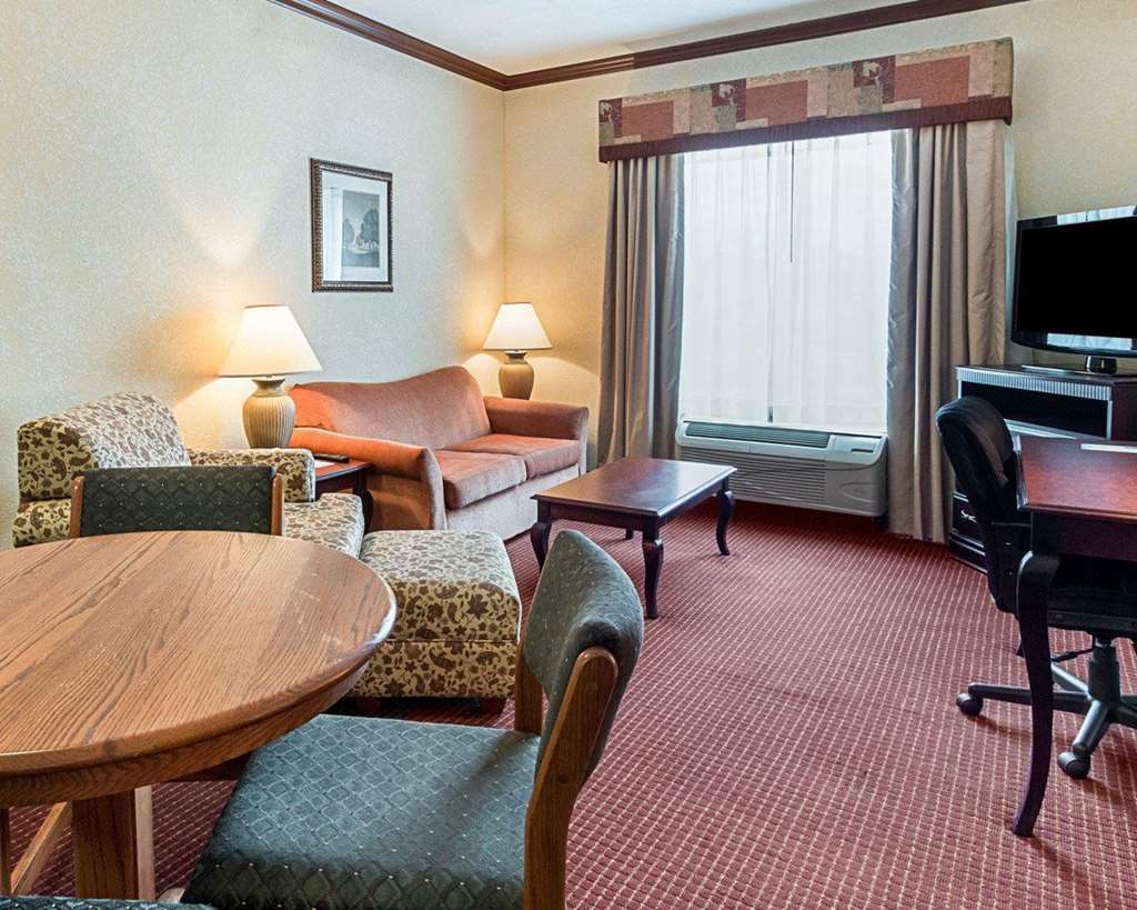 Comfort Suites Лафкин Номер фото