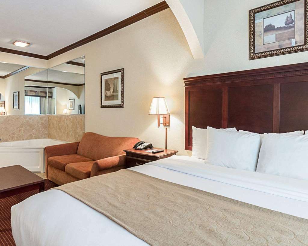 Comfort Suites Лафкин Номер фото
