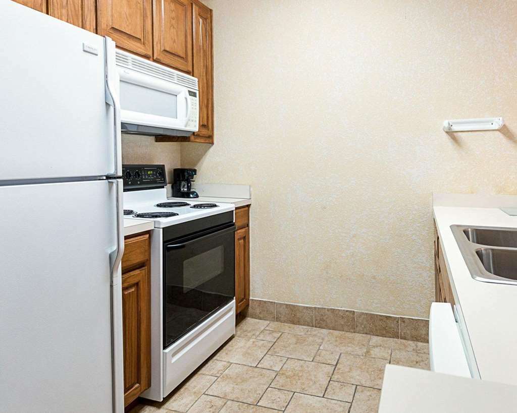 Comfort Suites Лафкин Номер фото